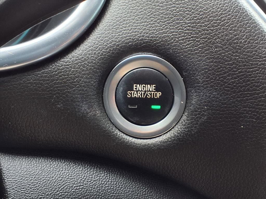 Used 2021 Chevrolet Malibu LT w/ Leather Package FWD image 14