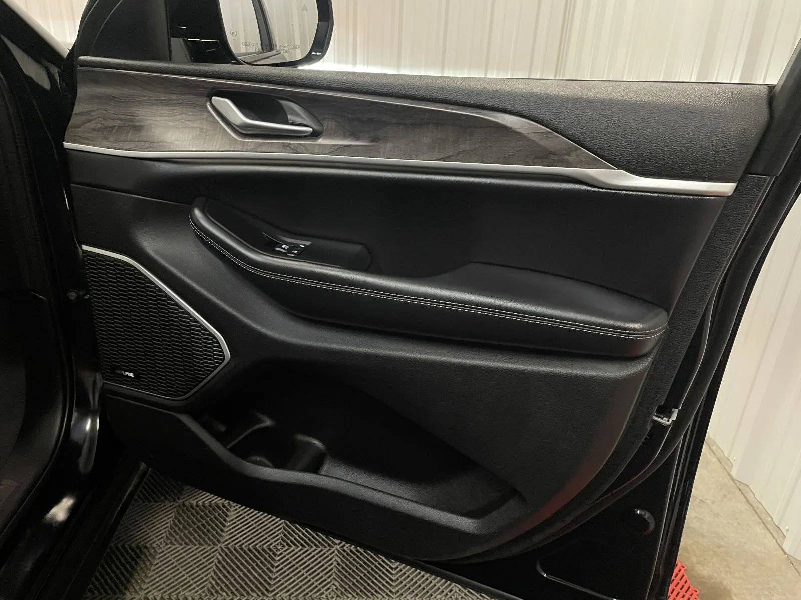 Used 2024 Jeep Grand Cherokee Limited 4xe image 46