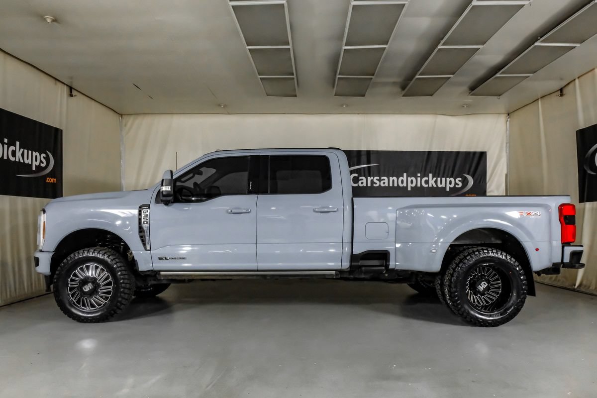 Used 2024 Ford F350 Lariat w/ Lariat Ultimate Package AWD/4WD image 12