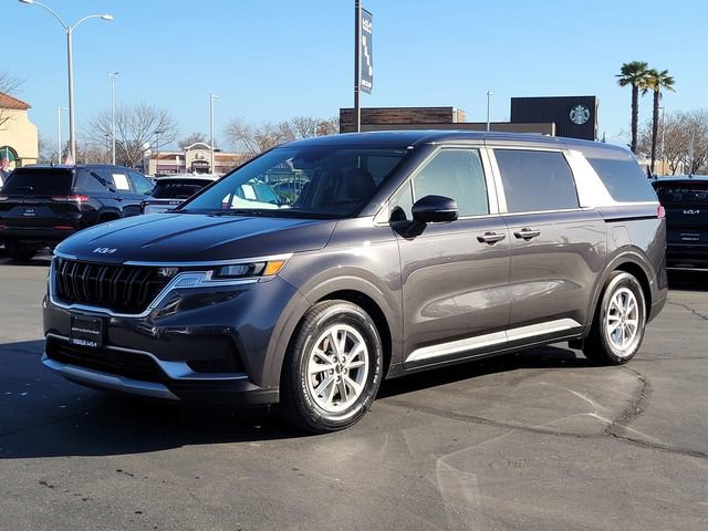 Certified 2024 Kia Carnival LX image 10