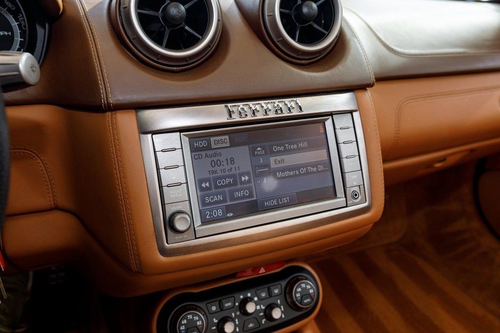 Used 2010 Ferrari California image 30