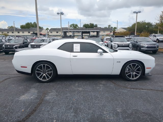 Used 2023 Dodge Challenger R/T RWD image 5