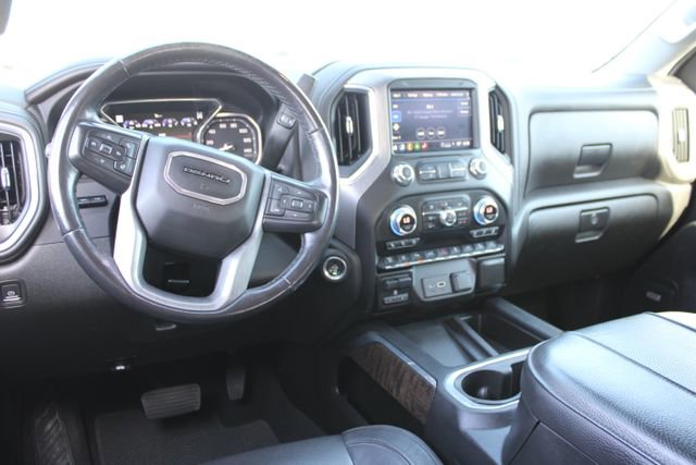 Used 2023 GMC Sierra 3500 Denali w/ Denali Ultimate Package AWD/4WD image 22