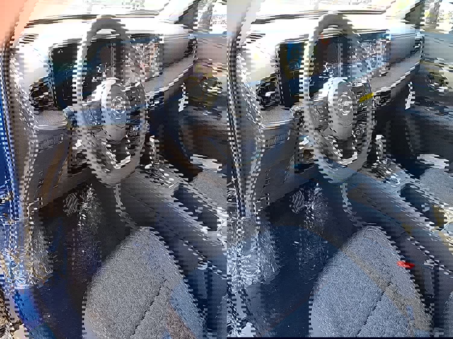 New 2026 Nissan Kicks SV w/ Cold Weather Package AWD/4WD image 11