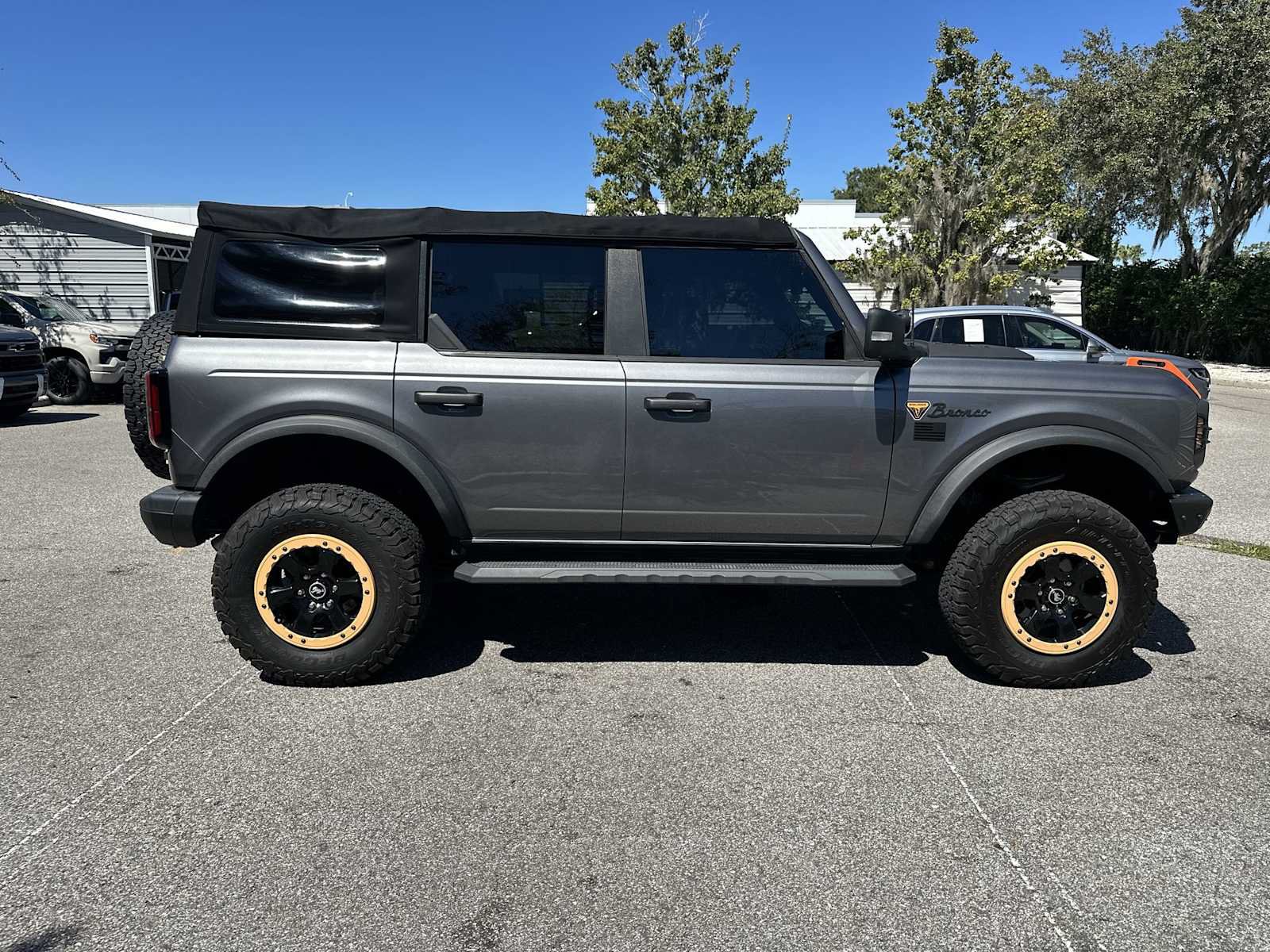 Used 2022 Ford Bronco Badlands AWD/4WD image 7