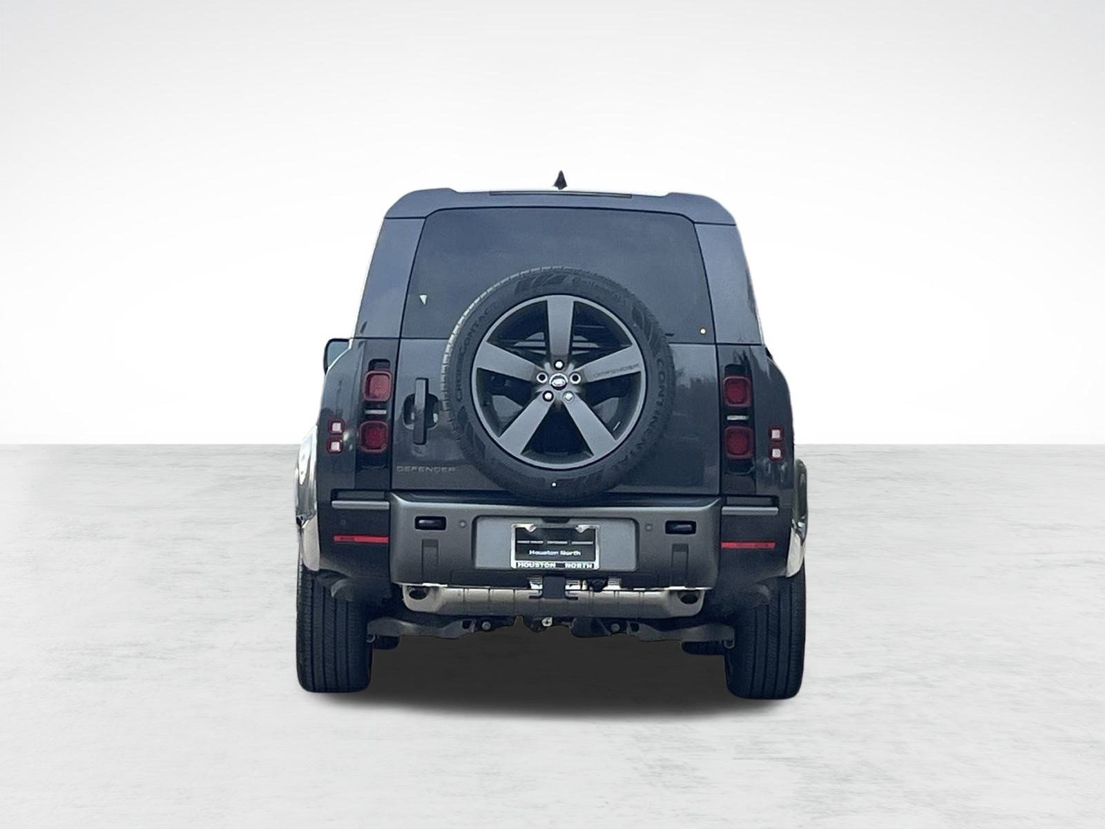 Used 2025 Land Rover Defender 130 Outbound image 9