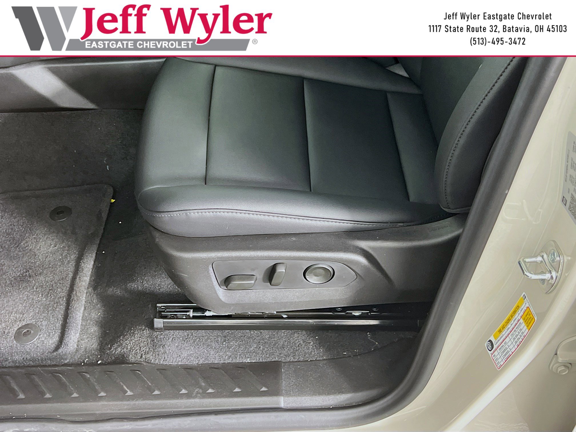 New 2026 Chevrolet Colorado Trail Boss w/ Off-Road Front Bumper Package image 4