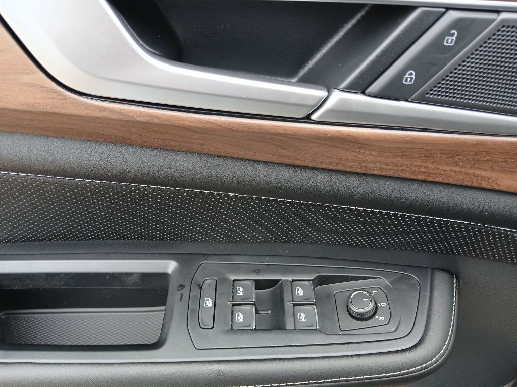 New 2026 Volkswagen Atlas SE FWD image 10