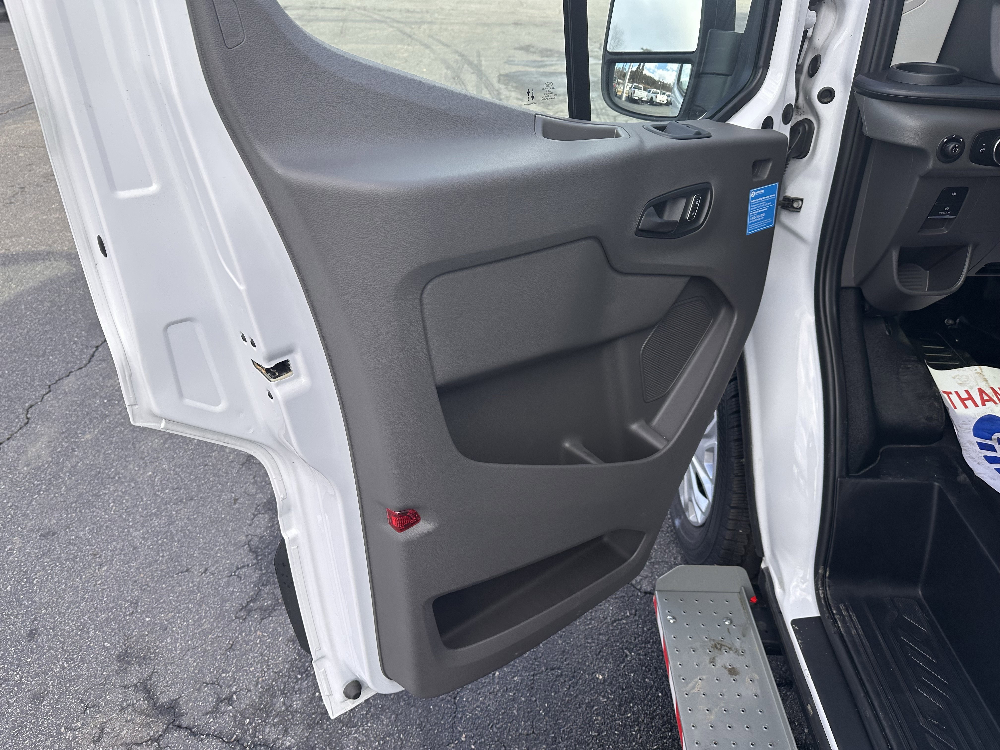 Used 2024 Ford Transit 350 XL image 9