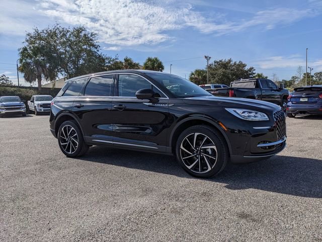 Used 2025 Lincoln Corsair Reserve image 2