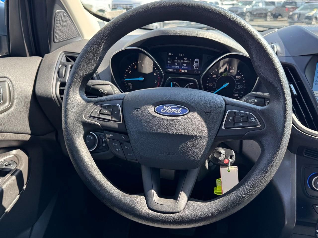 Used 2018 Ford Escape SE w/ SE Sync 3 Package image 12