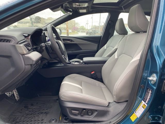 Used 2026 Toyota Camry SE w/ Multimedia Upgrade Package image 16