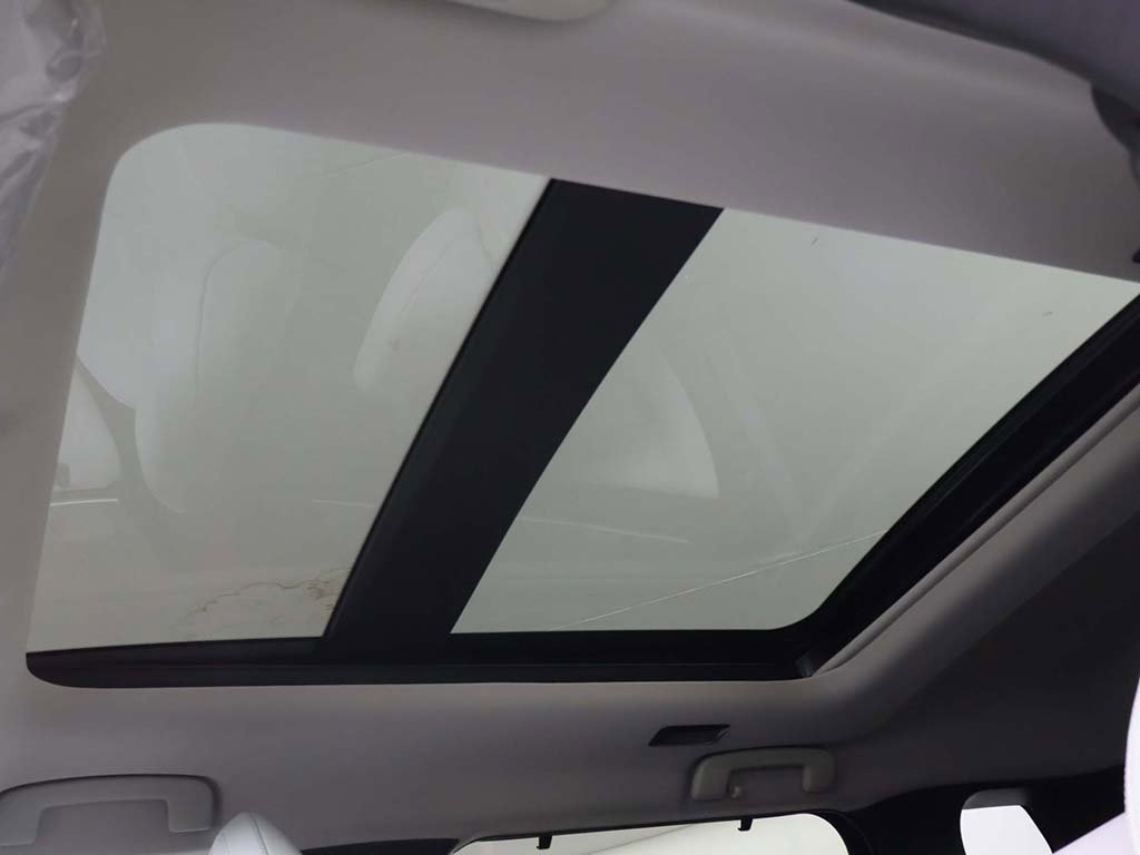 New 2025 Mitsubishi Outlander AWD image 25