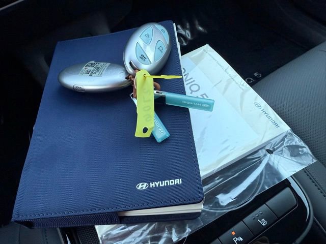 Used 2025 Hyundai Ioniq 5 SEL image 44