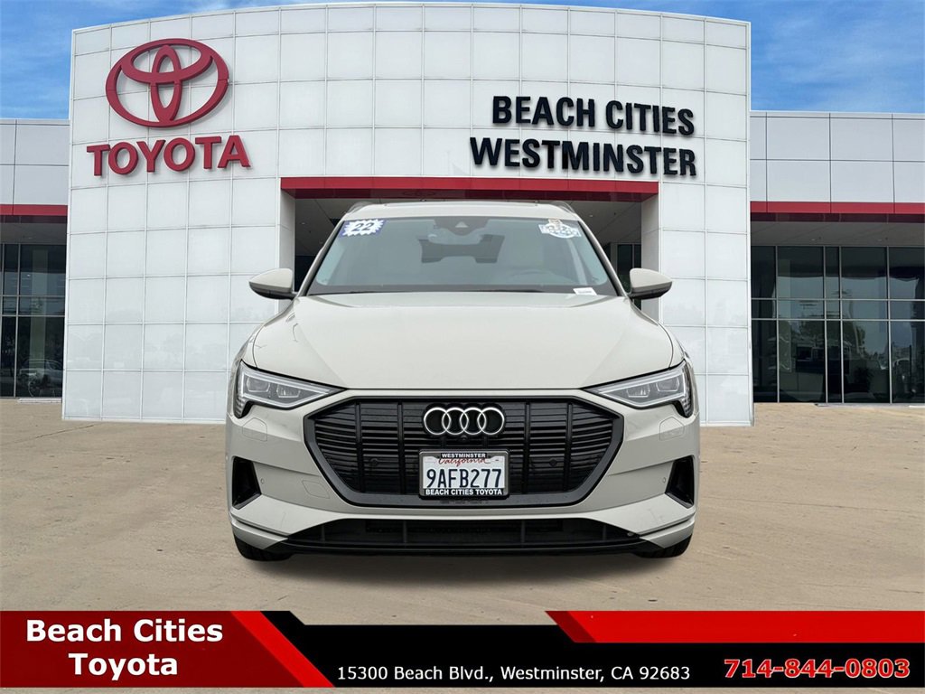 Used 2022 Audi e-tron Premium image 4