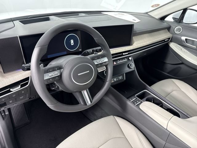 Used 2025 Hyundai Sonata Limited image 22