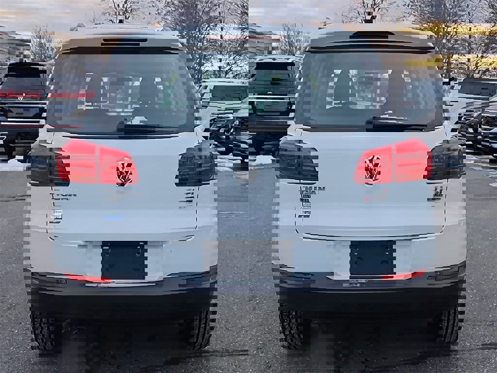 Used 2017 Volkswagen Tiguan Limited w/ Premium Package image 5