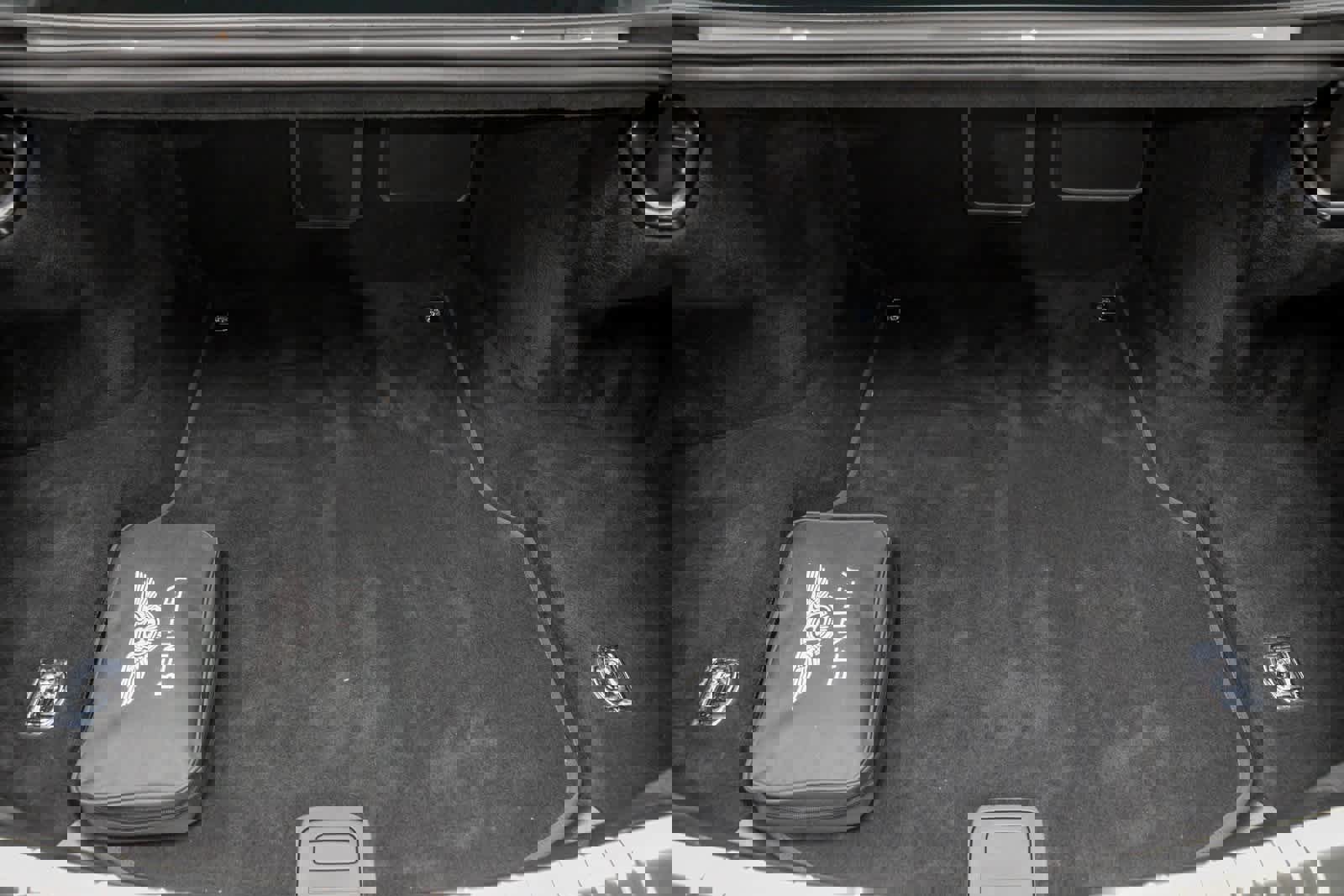 Used 2023 Bentley Flying Spur W12 image 23