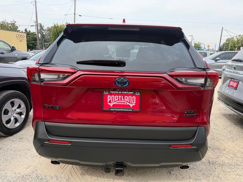 Certified 2021 Toyota RAV4 XLE AWD/4WD image 6