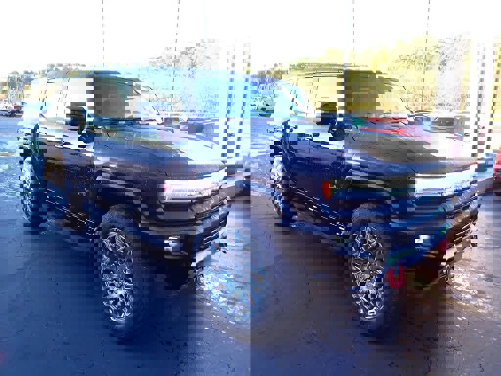 Used 2025 GMC Hummer EV 3X w/ LPO, Sport Package image 7