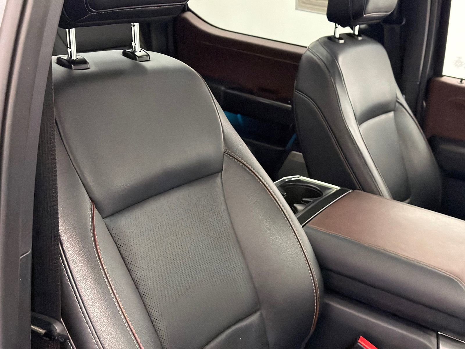 Used 2023 Ford F150 Lariat w/ Equipment Group 502A High image 11