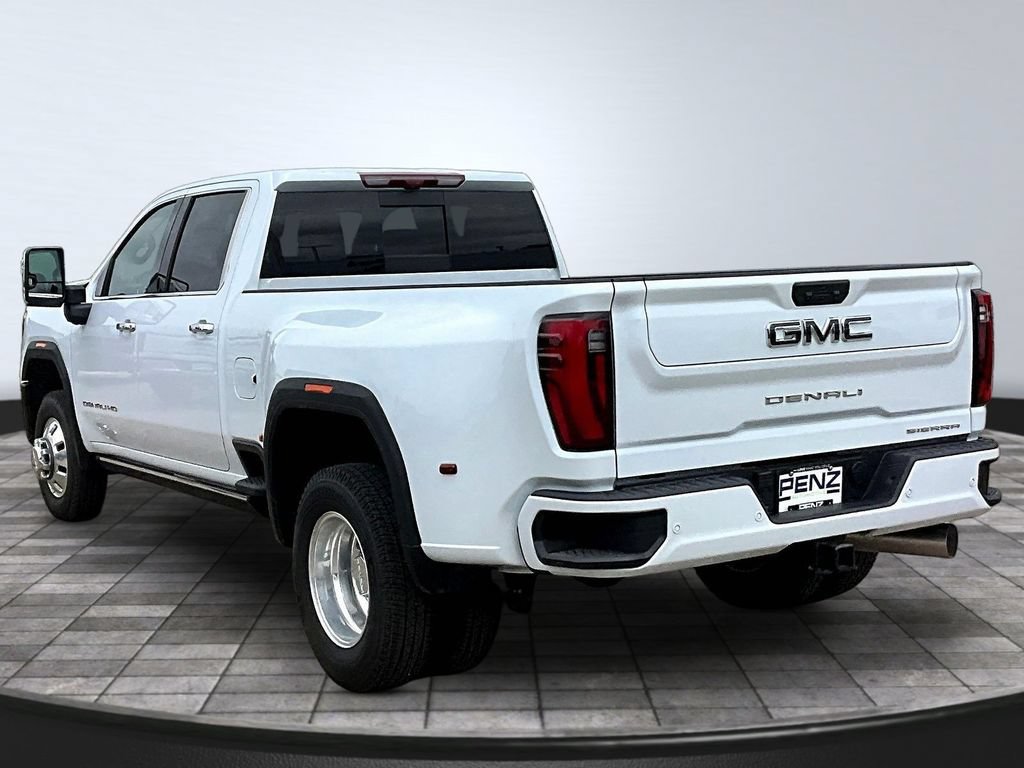 New 2026 GMC Sierra 3500 Denali Ultimate AWD/4WD image 3