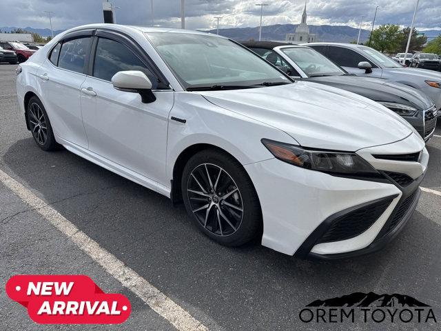 Used 2021 Toyota Camry SE w/ Audio Upgrade Package image 16