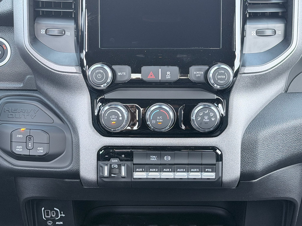 New 2026 RAM 3500 Tradesman w/ Chrome Appearance Group A AWD/4WD image 17