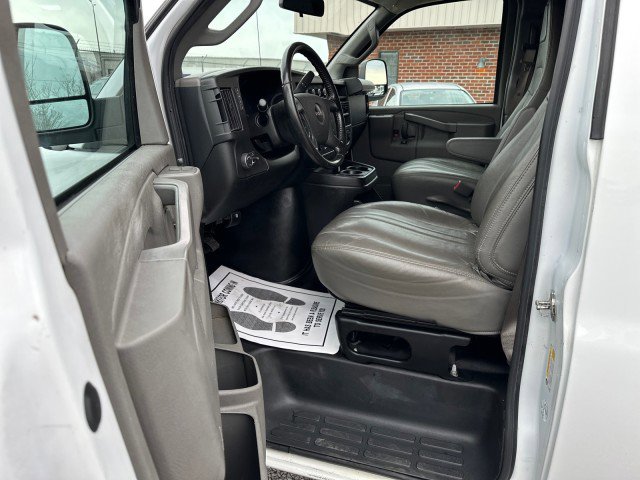 Used 2023 GMC Savana 2500 w/ Driver Convenience Package RWD image 15