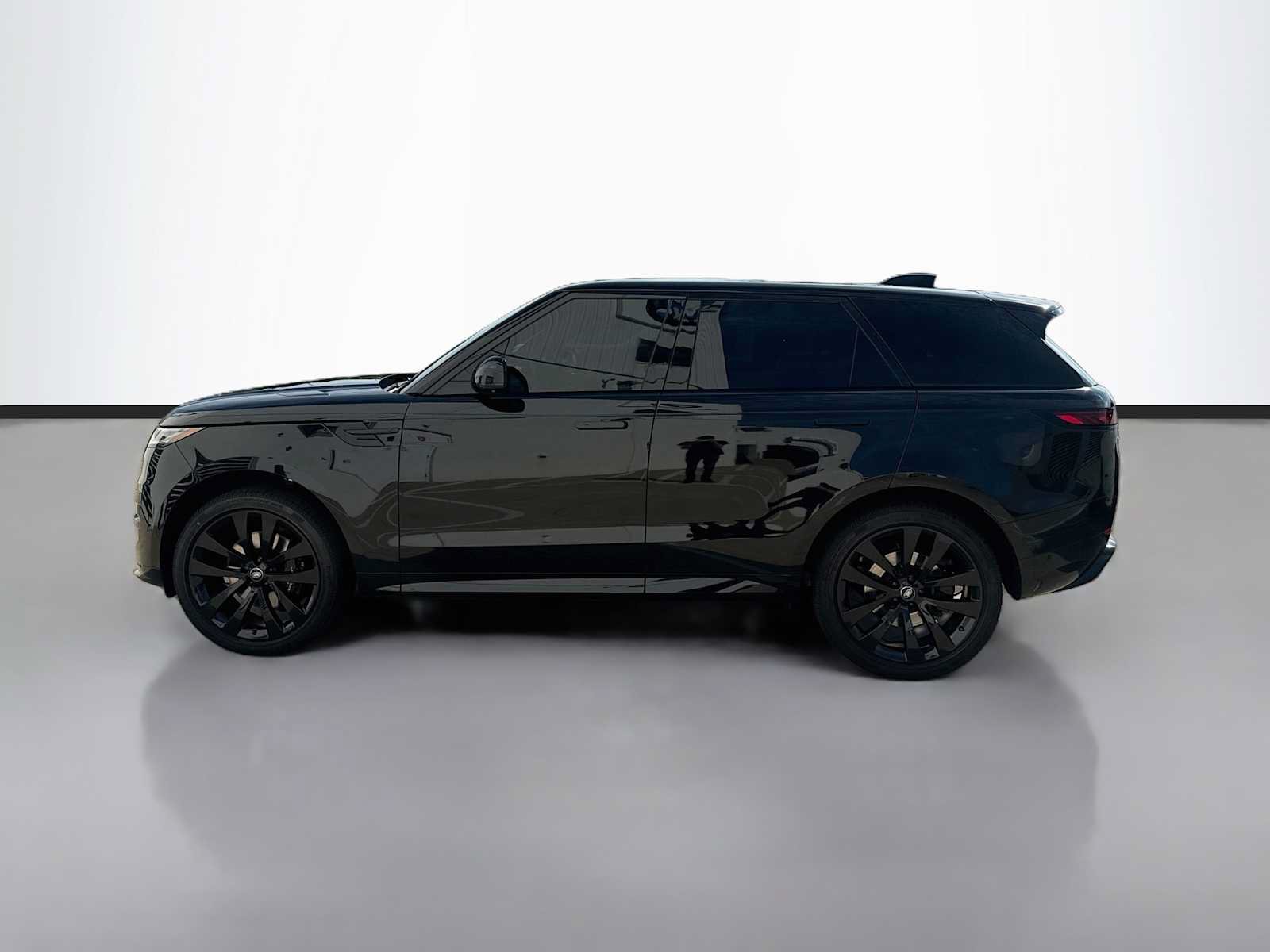 Certified 2025 Land Rover Range Rover Sport Dynamic SE AWD/4WD image 5