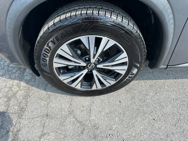 Used 2021 Nissan Rogue SV w/ Premium Package FWD image 9