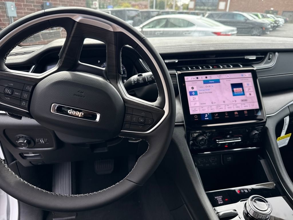 New 2025 Jeep Grand Cherokee Limited w/ MOPAR Finishing Package image 14
