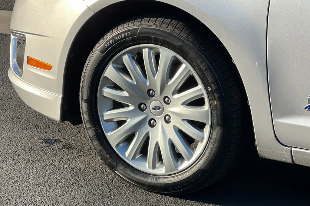 Used 2012 Ford Fusion Hybrid image 25