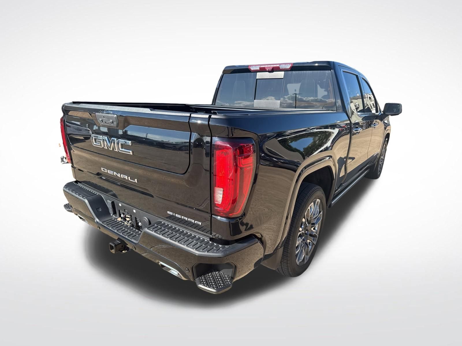 Used 2024 GMC Sierra 1500 Denali Ultimate AWD/4WD image 7