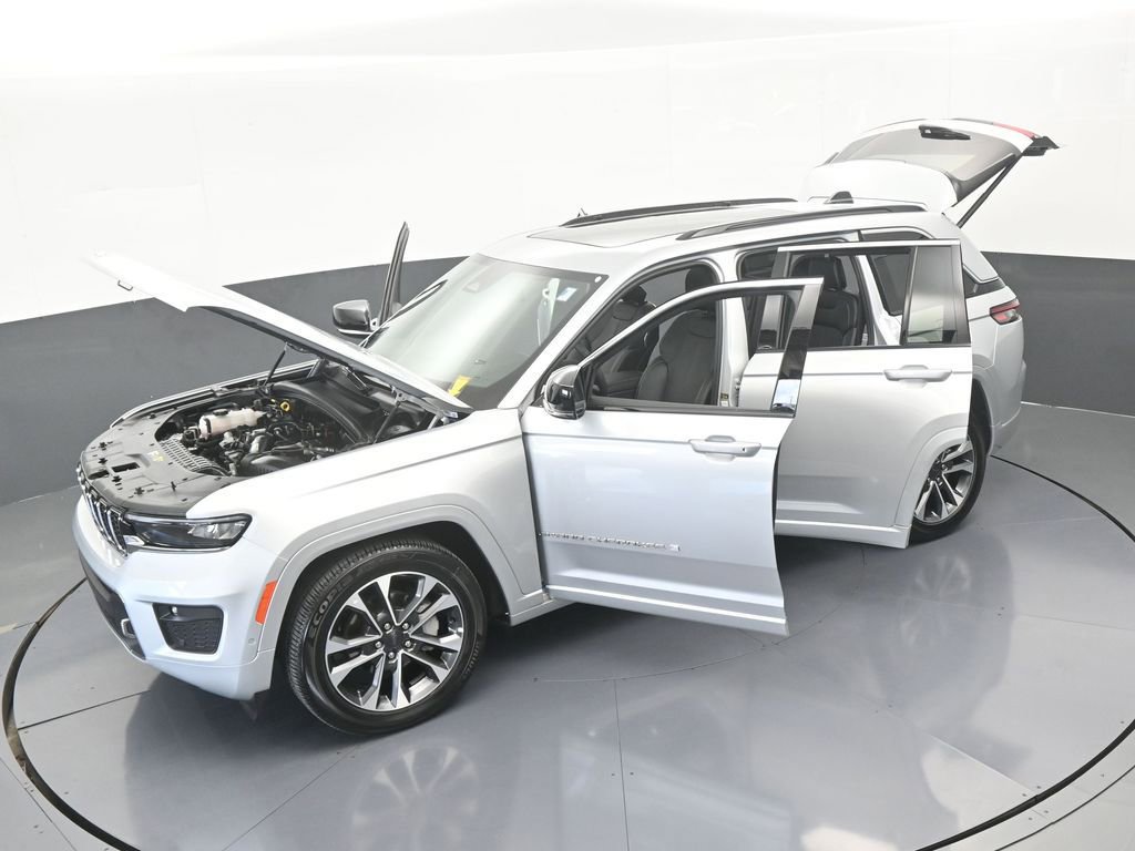 Used 2024 Jeep Grand Cherokee Overland w/ Luxury Tech Group IV image 72