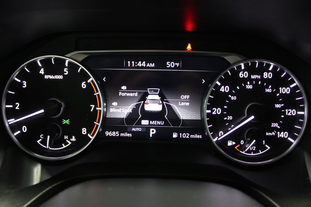 Used 2025 Nissan Rogue S AWD/4WD image 30