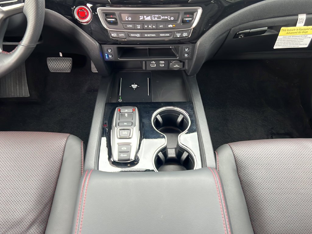 Used 2025 Honda Ridgeline Black Edition image 14