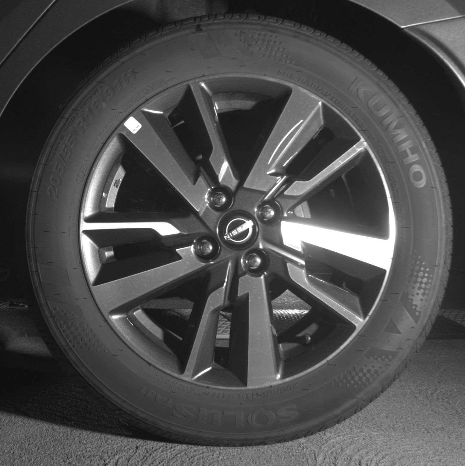 Used 2025 Nissan Versa SV image 14