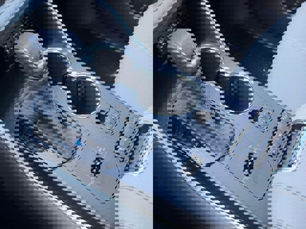 Used 2022 Toyota Highlander XLE image 39