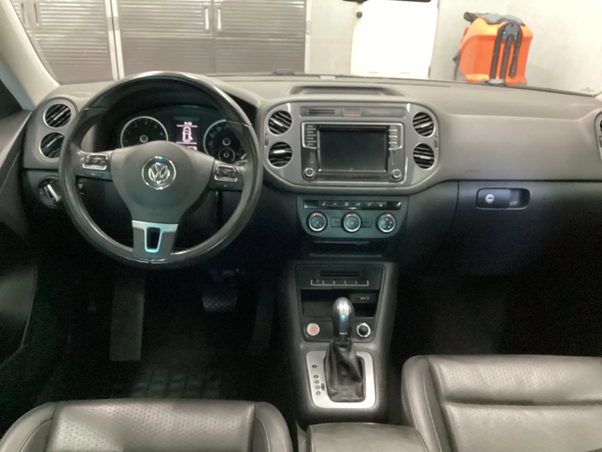 Used 2016 Volkswagen Tiguan SE FWD image 14