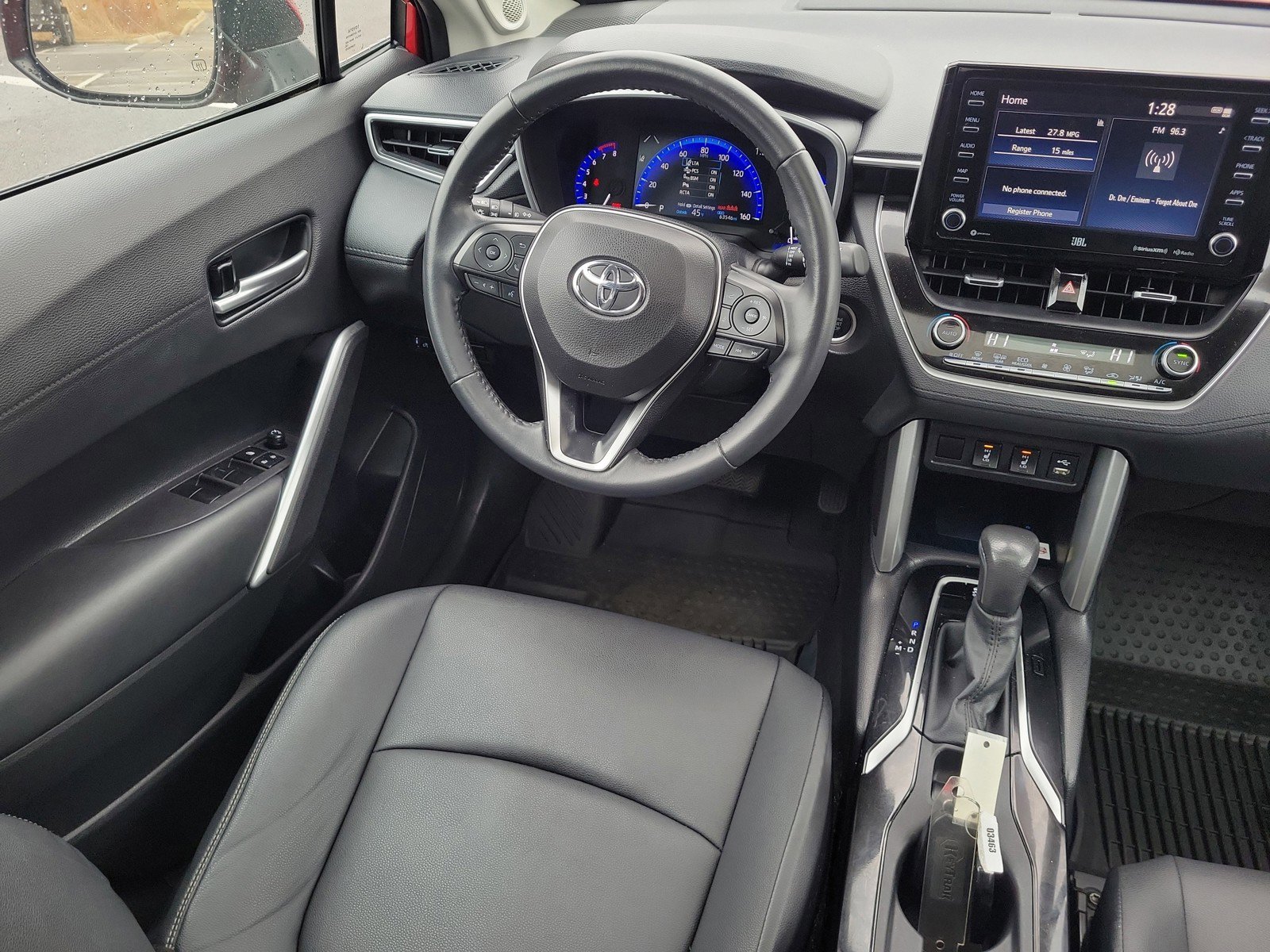 Used 2022 Toyota Corolla Cross XLE w/ Convenience Package AWD/4WD image 15