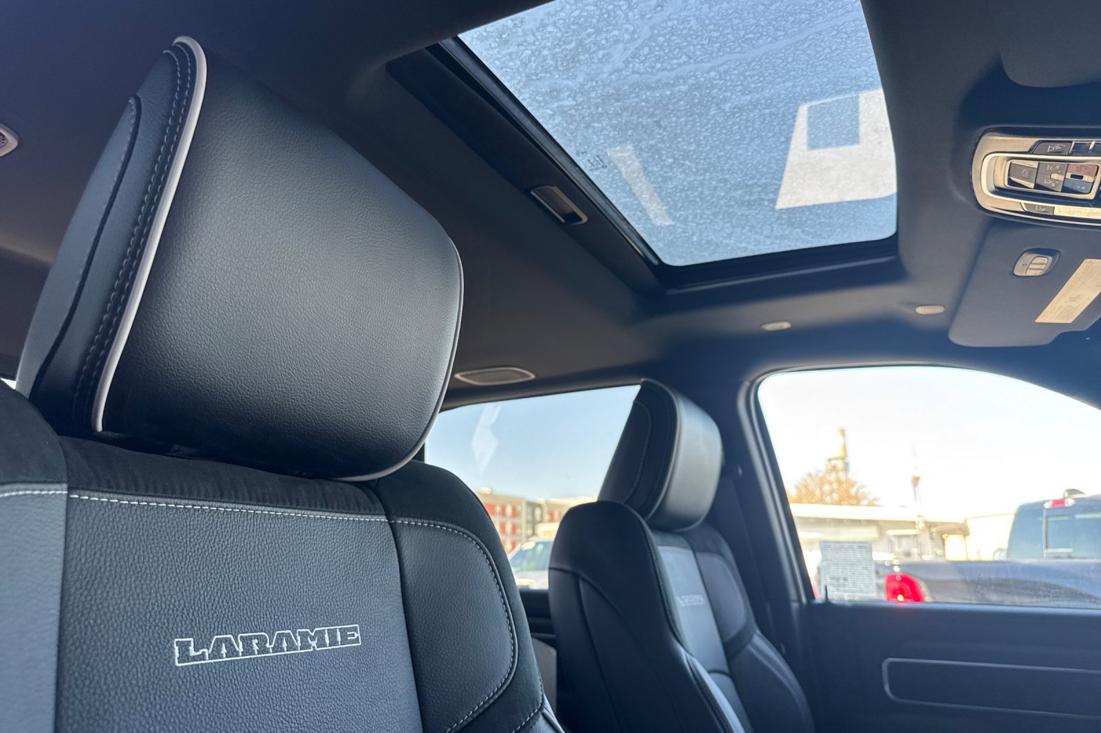 New 2027 RAM 3500 Laramie AWD/4WD image 15