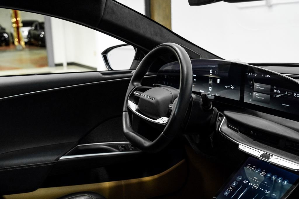 Used 2024 Lucid Air Touring image 21