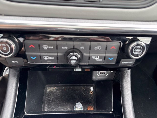 Used 2023 Jeep Compass Limited w/ Sun and Sound Group AWD/4WD image 19