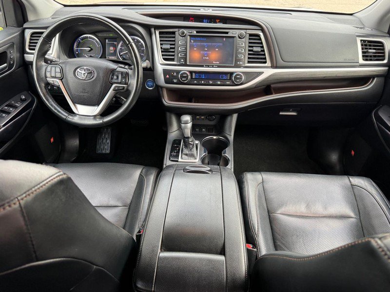 Used 2019 Toyota Highlander Limited Platinum AWD/4WD image 14