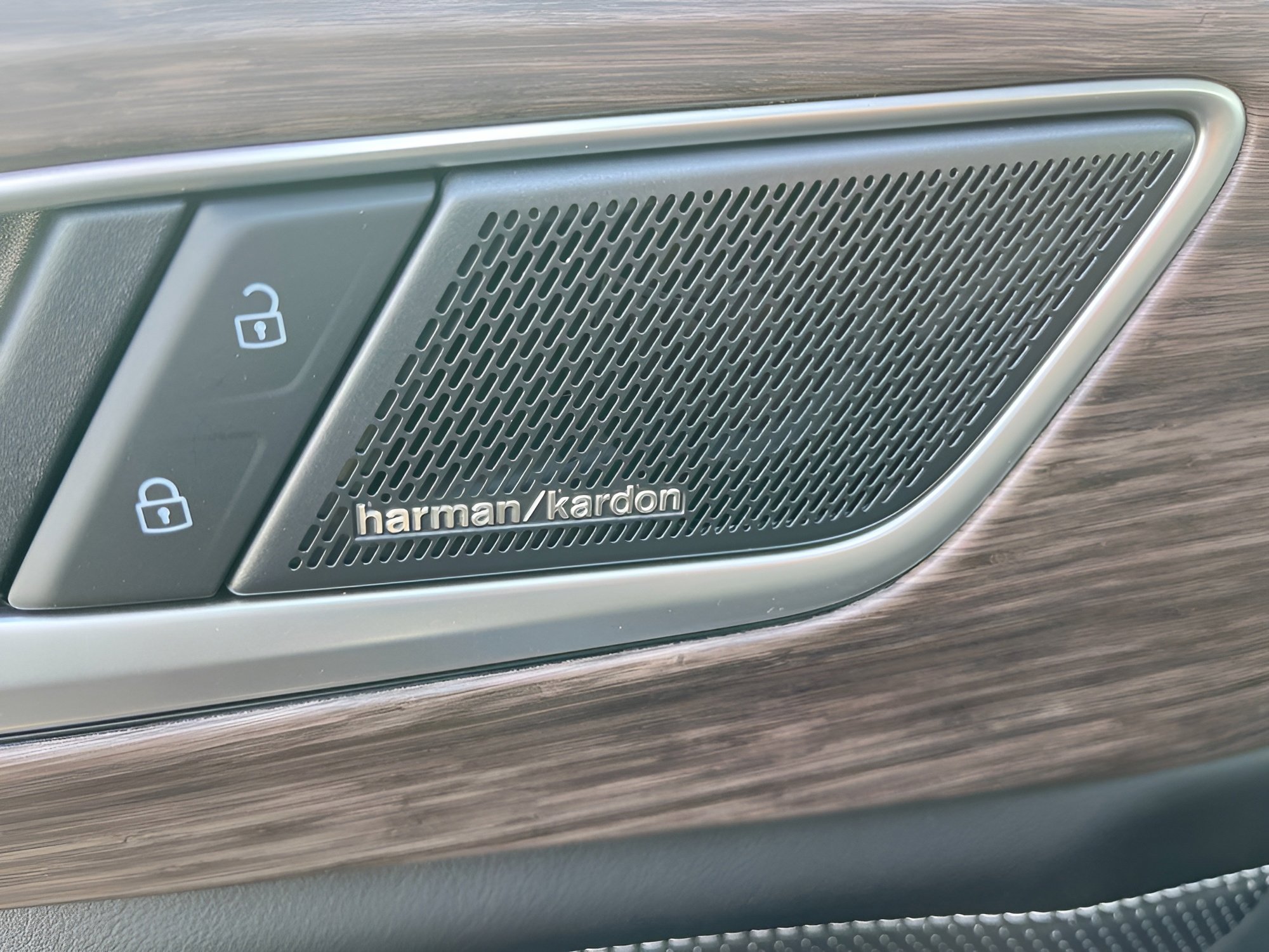 New 2026 Volkswagen Atlas SEL Premium R-Line image 28