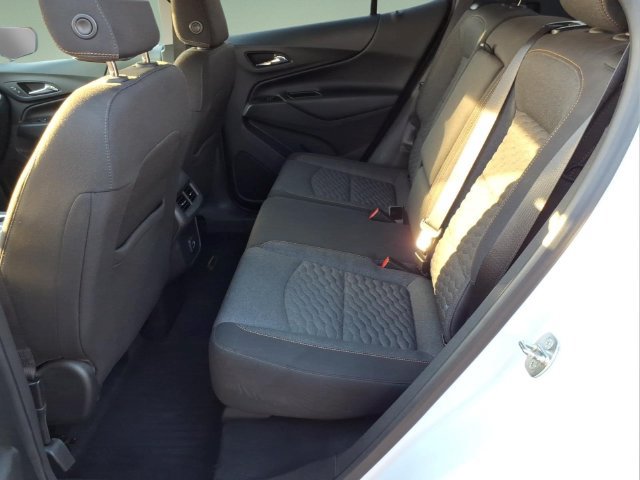 Used 2020 Chevrolet Equinox LT w/ Driver Convenience Package FWD image 12