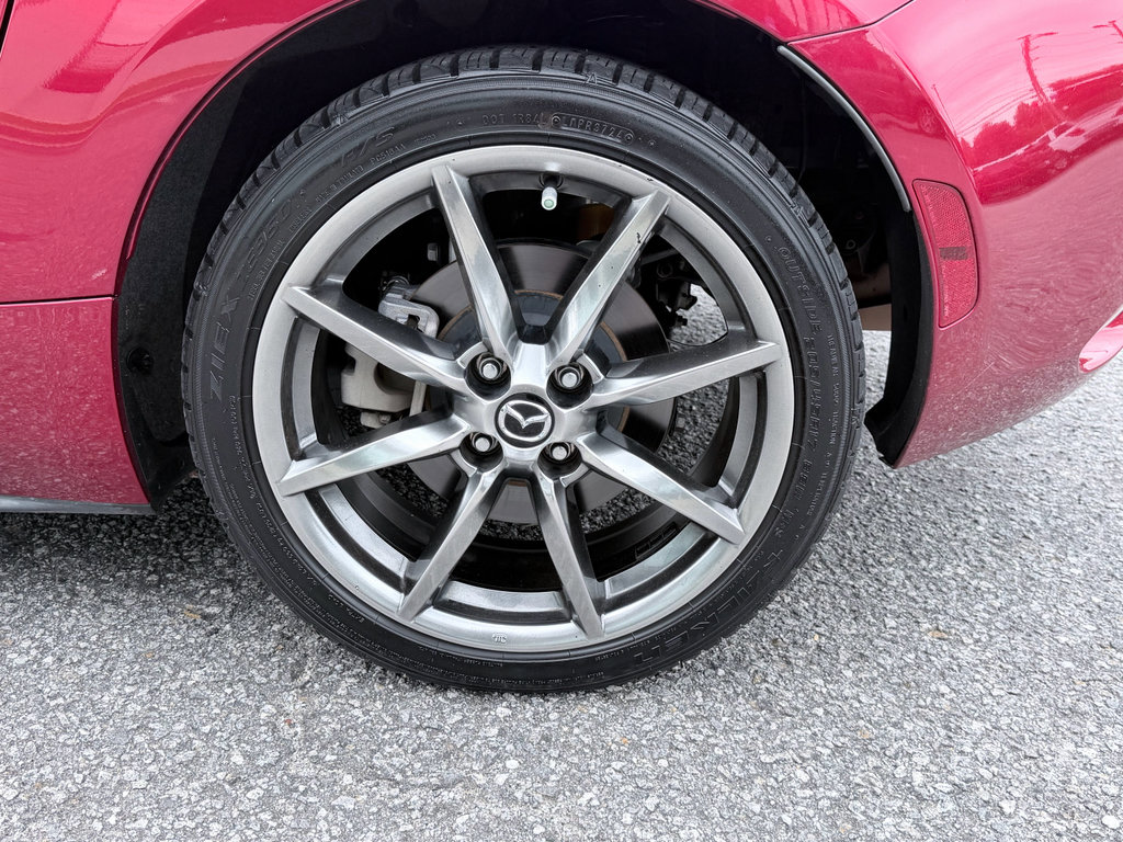 Used 2021 MAZDA MX-5 Miata Grand Touring RWD image 24