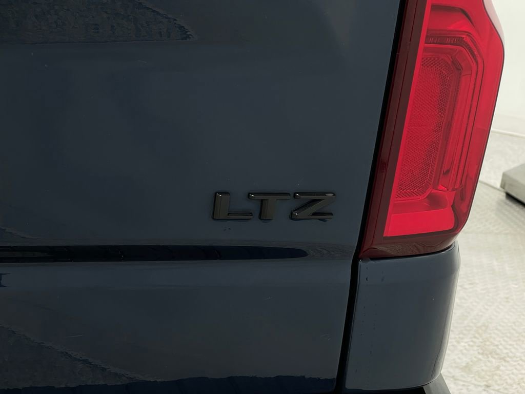 Used 2020 Chevrolet Silverado 1500 LTZ w/ LTZ Premium Package image 43