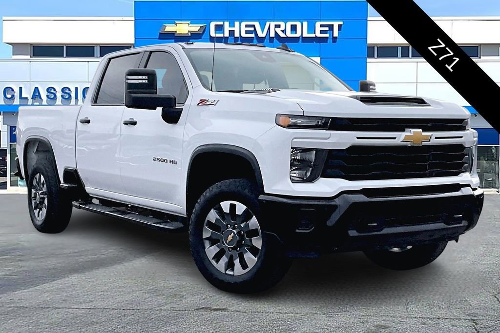 Used 2025 Chevrolet Silverado 2500 Custom w/ Custom Value Package image 1